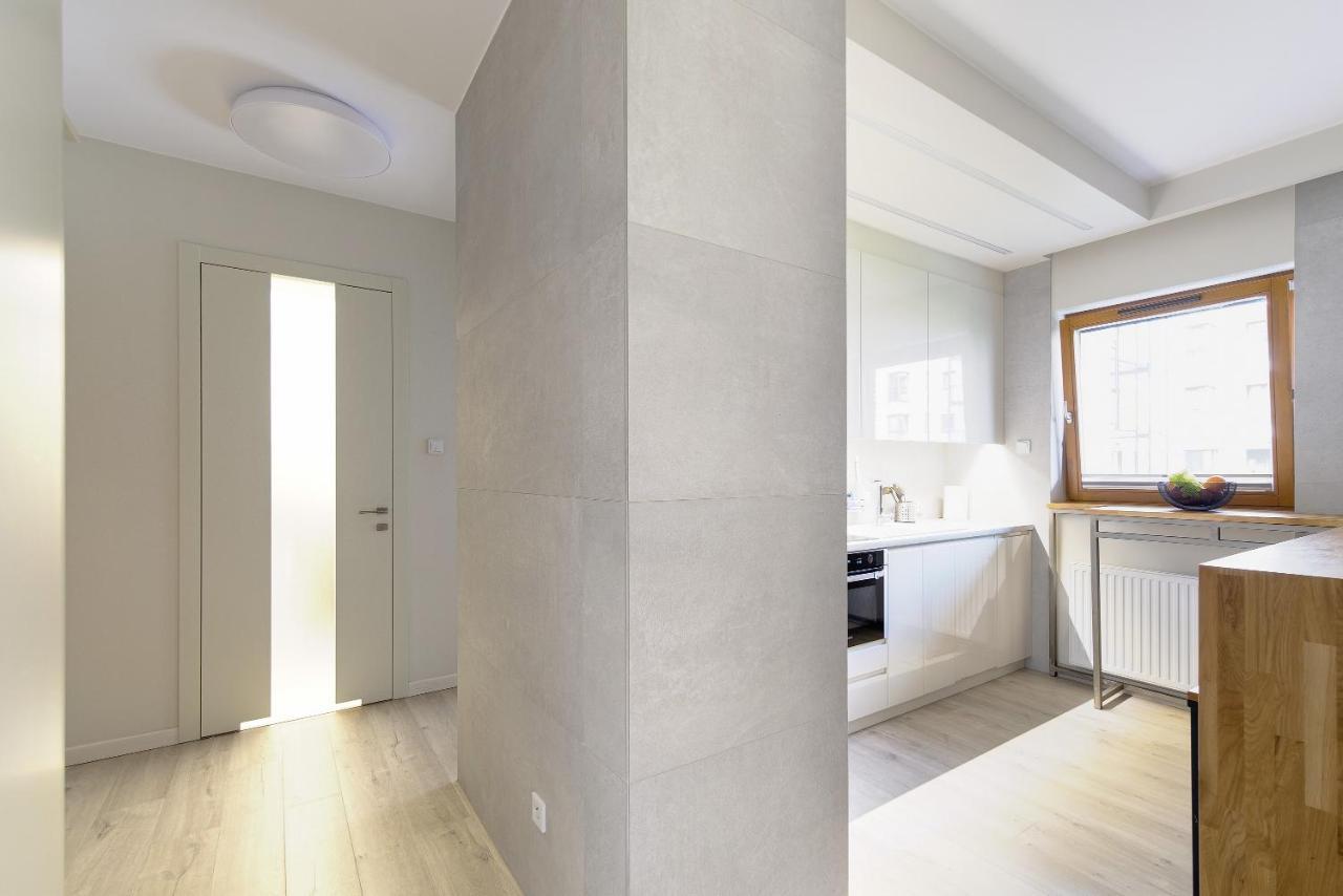 Hello Zajezdnia Wrzeszcz With Private Parking Apartment